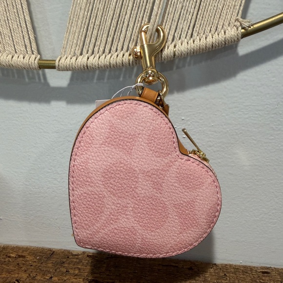 💗New! Coach! - Picture 11 of 13